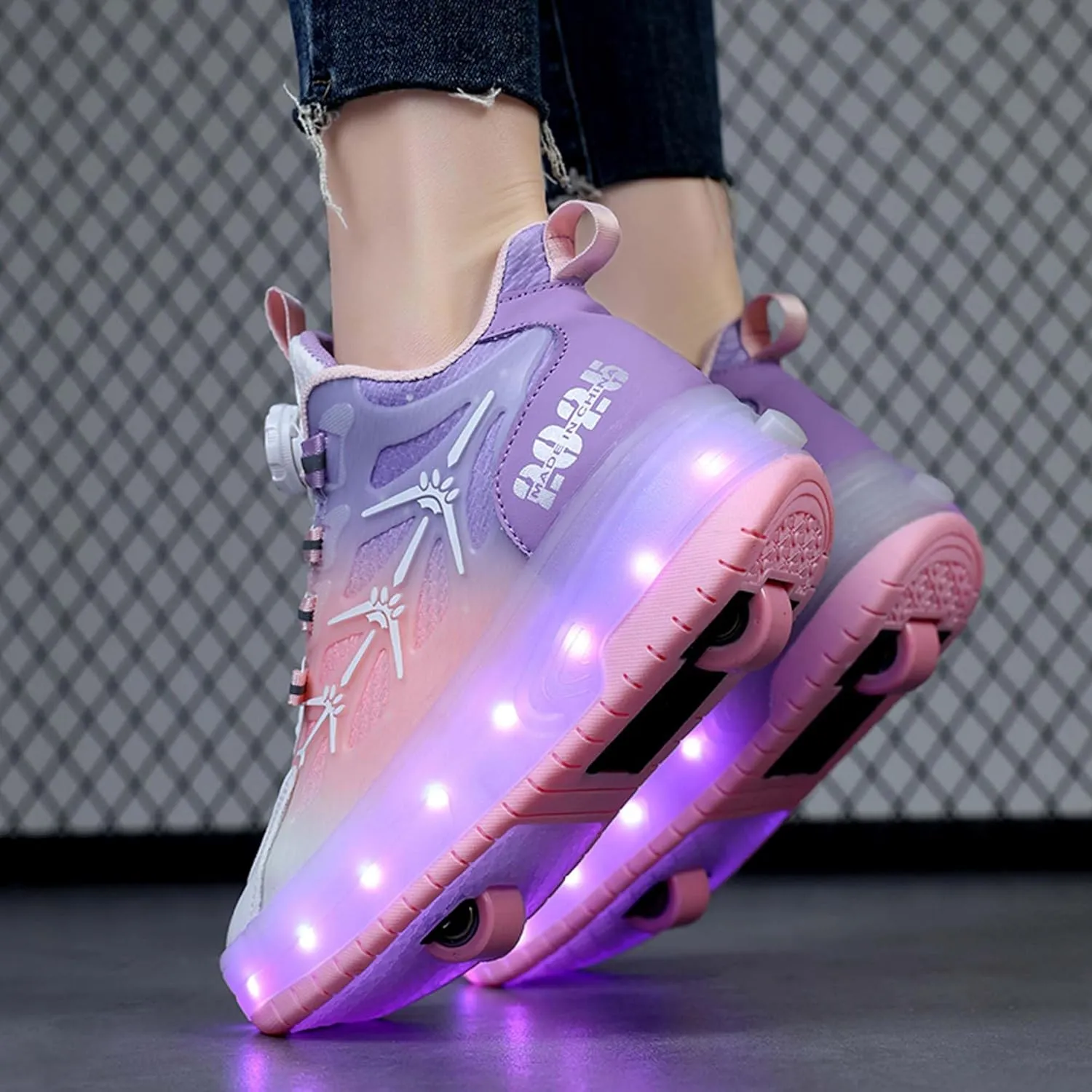 Children's Unisex Roller Skates Shiny Wheel Shoes Girls Shiny Roller Skates Sports Shoes Boys Rechargeable Sparkling Sports Shoes Gifts