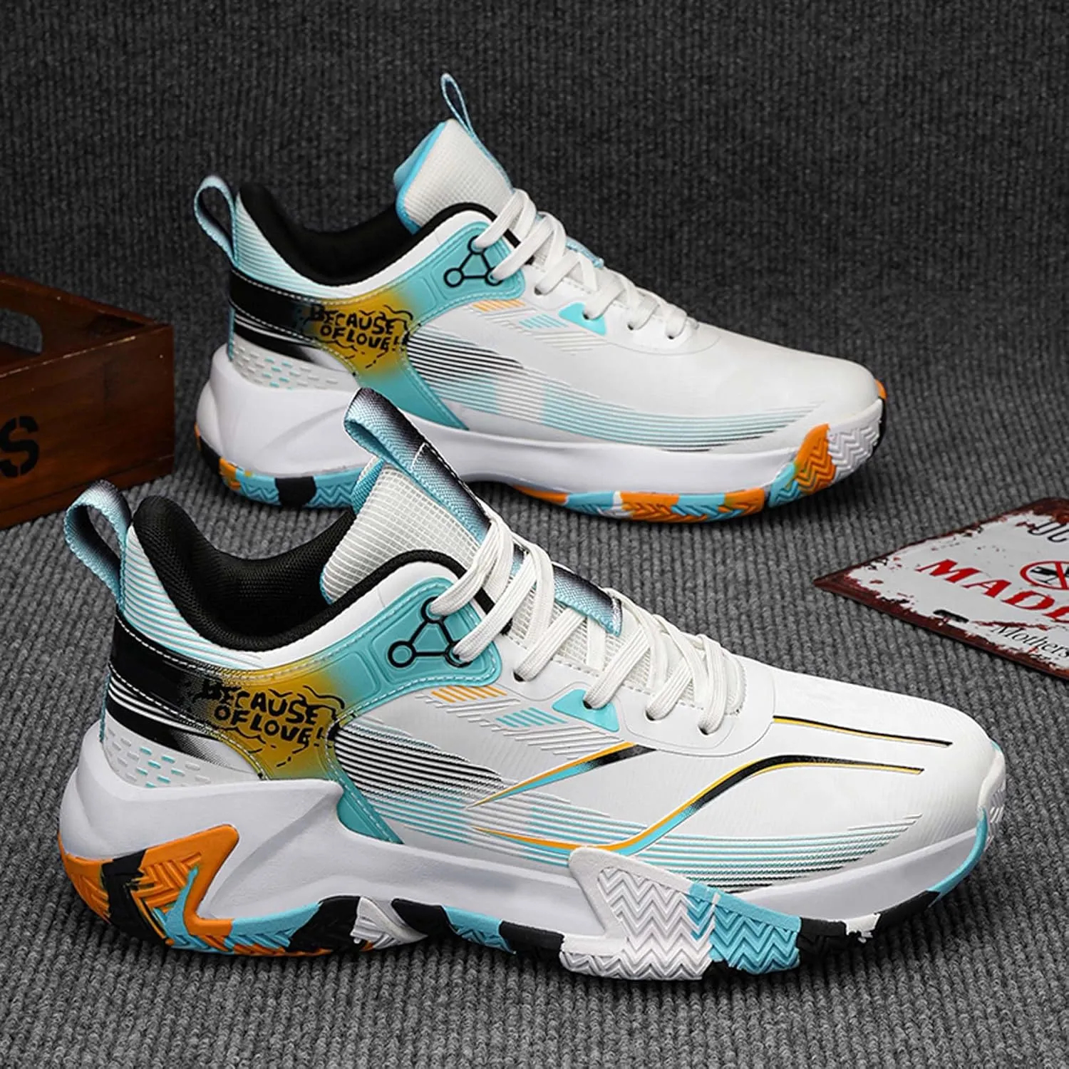 Men's Basketball Shoes Anti-Slip Sports Running Shoes Lightweight Breathable Athletic Shoes Outdoor Anti-Slip Training Tennis Shoes