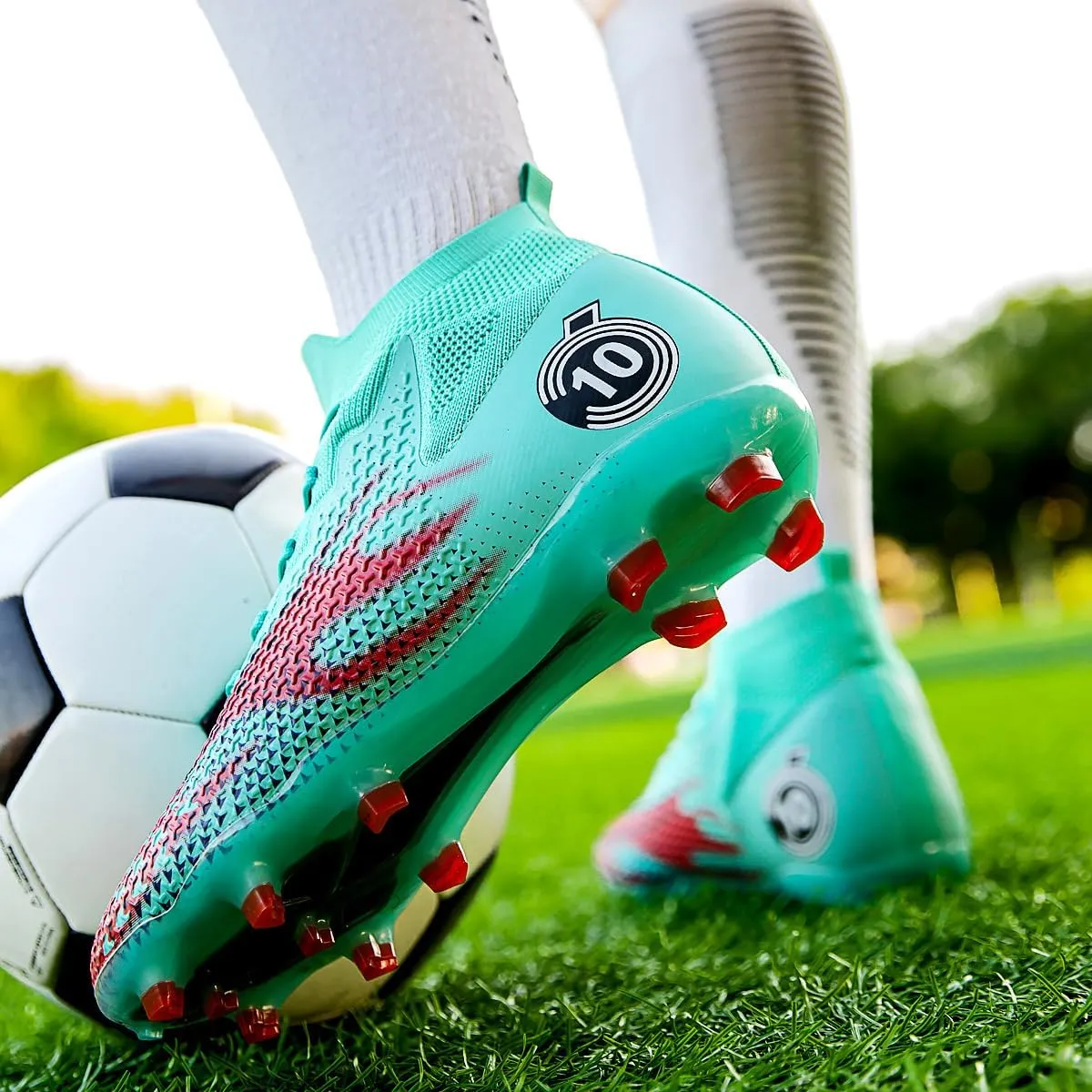 Men's Soccer Shoes High-Top Soccer Cleats Outdoor Breathable Athletic Professional Spikes Youth Boys Football Shoes