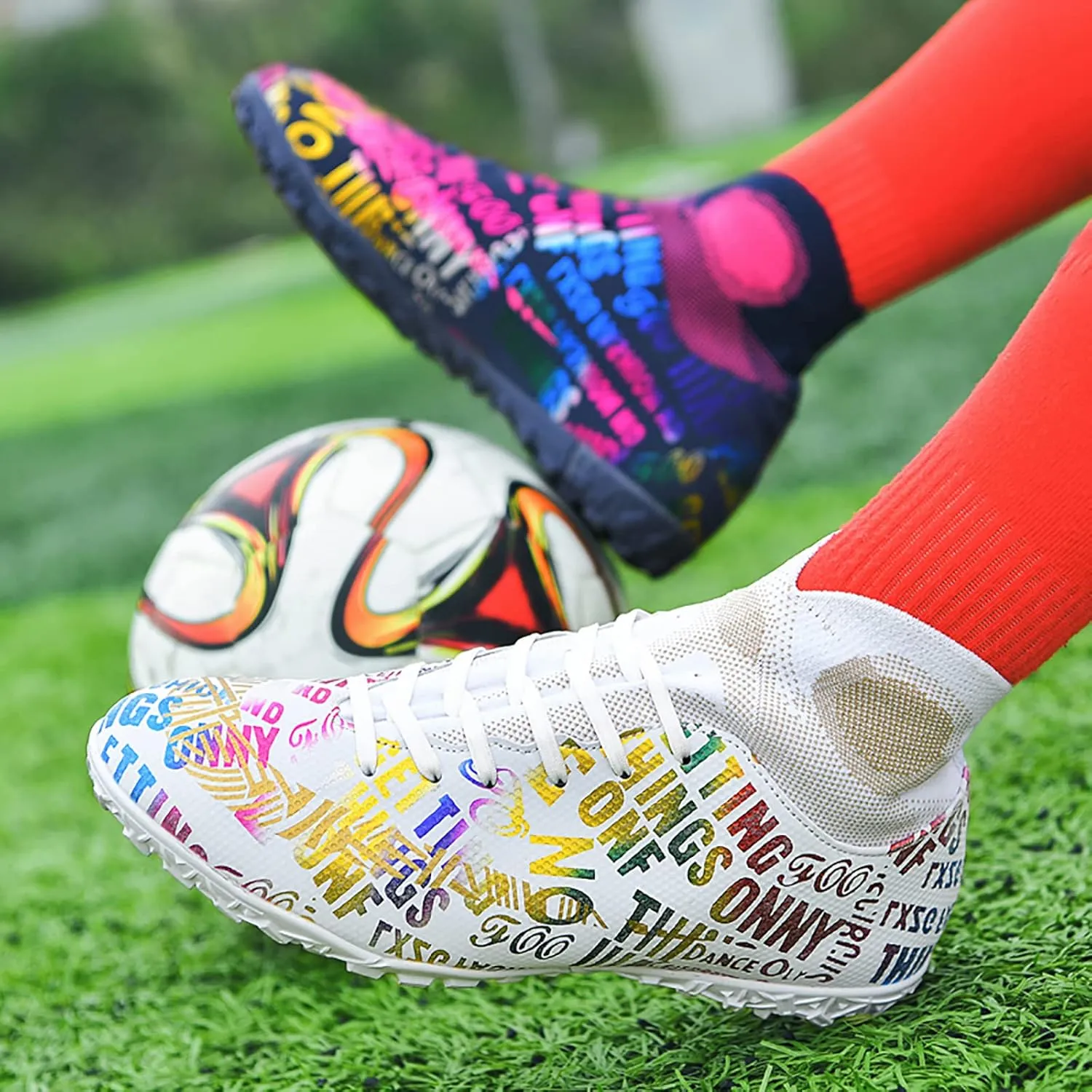 Soccer Cleats Mens Soccer Shoes Boys Professional High-Top Football Boots Indoor Outdoor Competition Training Shoes Comfortable Turf Football Shoes